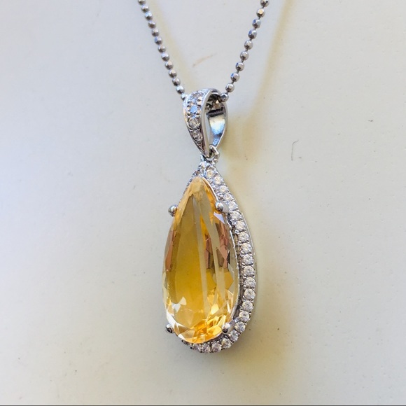 Jewelry - 14k white gold 6 ct pear citrine diamond necklace